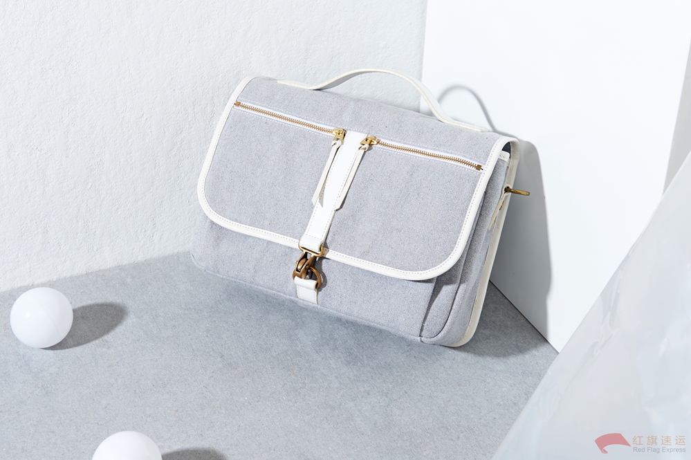 16396432467137.jpg 攝圖網(wǎng)_500990327_包包女士男士手提包錢(qián)包斜挎包背包(企業(yè)商用)_副本.jpg