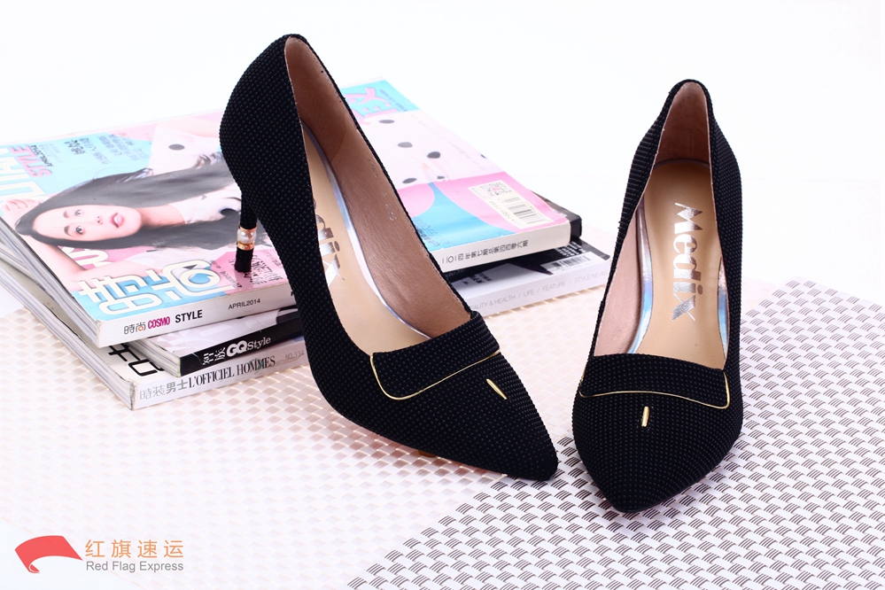 16396451813827.jpg 攝圖網(wǎng)_500766859_高跟鞋(企業(yè)商用)_副本.jpg