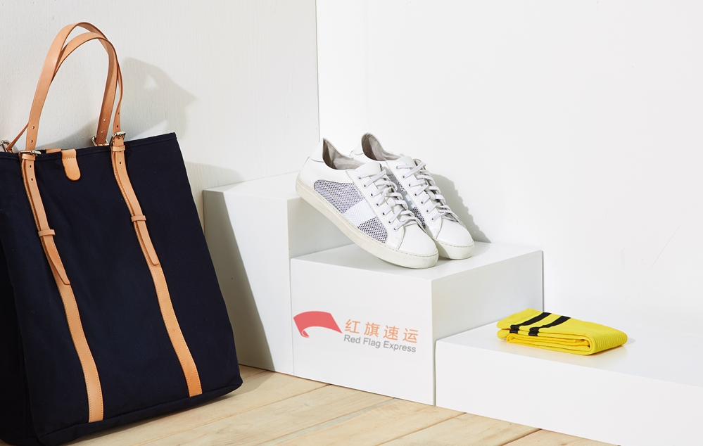 16552567658844.jpg 攝圖網_500512259_配飾鞋包靜物(企業商用)_副本.jpg