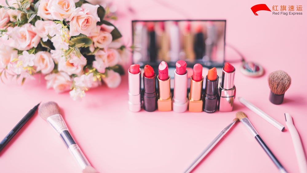 16587173162744.jpg 攝圖網(wǎng)_500498717_美妝口紅化妝品(企業(yè)商用)_副本.jpg